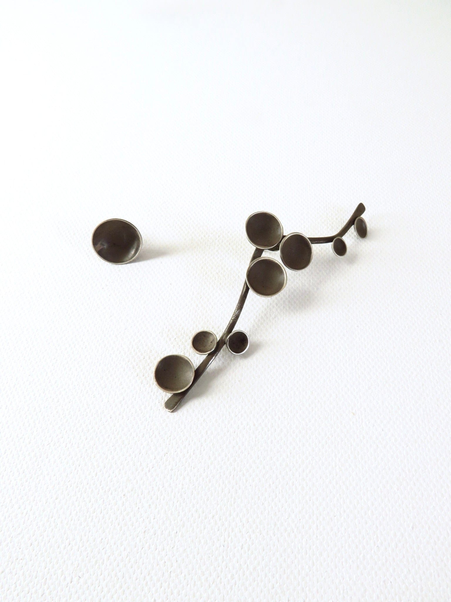 Earrings Round Trip Earrings White Smoke